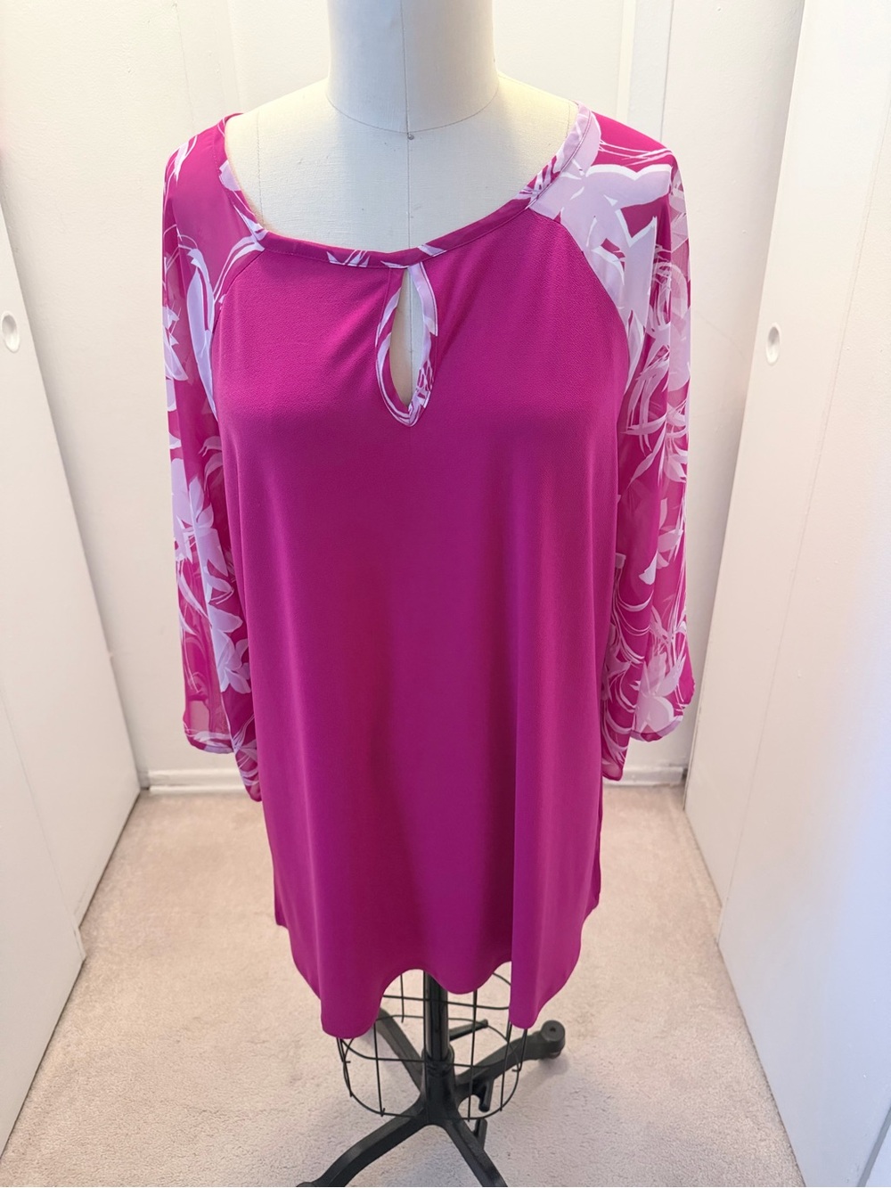JM Collection 3X Pink Floral Chiffon Sleeve Blouse Keyhole Tunic Top NWT